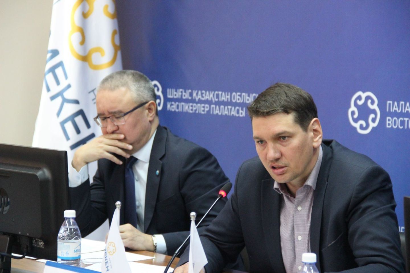 Усть-Каменогорск и ВКО / Двойные стандарты: почему ИП ВКО вынуждены дважды платить взносы за ОСМС