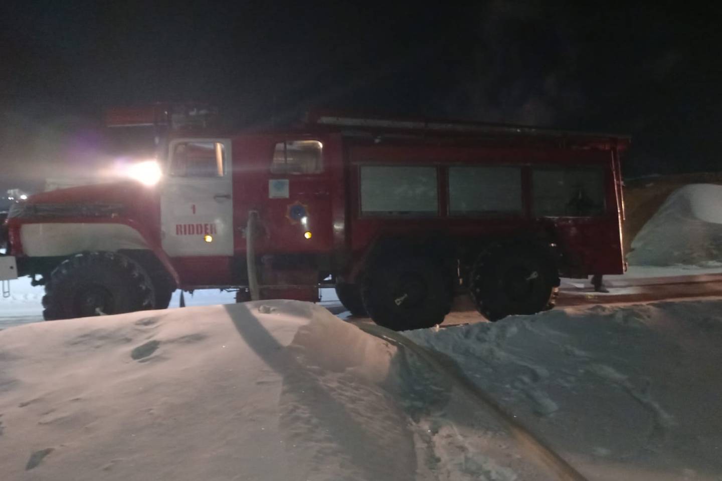Усть-Каменогорск и ВКО / Сотрудники ДЧС ВКО за сутки ликвидировали 3 пожара Усть-Каменогорск и ВКО / Сотрудники ДЧС ВКО за сутки ликвидировали 3 пожара