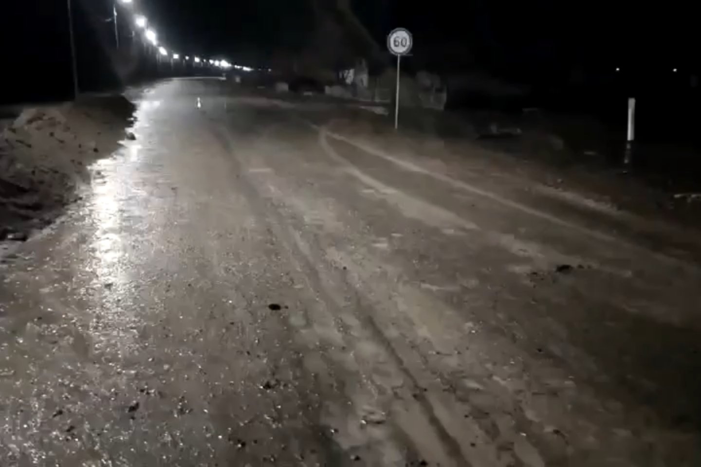 Усть-Каменогорск и ВКО / В ВКО подтопило подъезд к селу Карабулак Зайсанского района Усть-Каменогорск и ВКО / В ВКО подтопило подъезд к селу Карабулак Зайсанского района