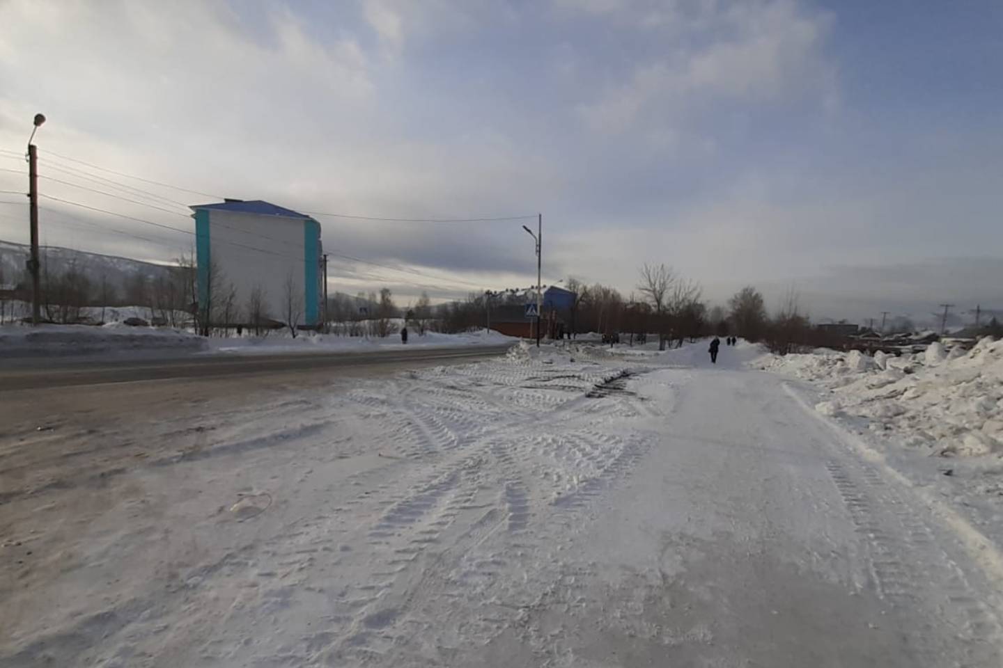 Усть-Каменогорск и ВКО / В Риддере под колесами авто погиб 19-летний парень Усть-Каменогорск и ВКО / В Риддере под колесами авто погиб 19-летний парень