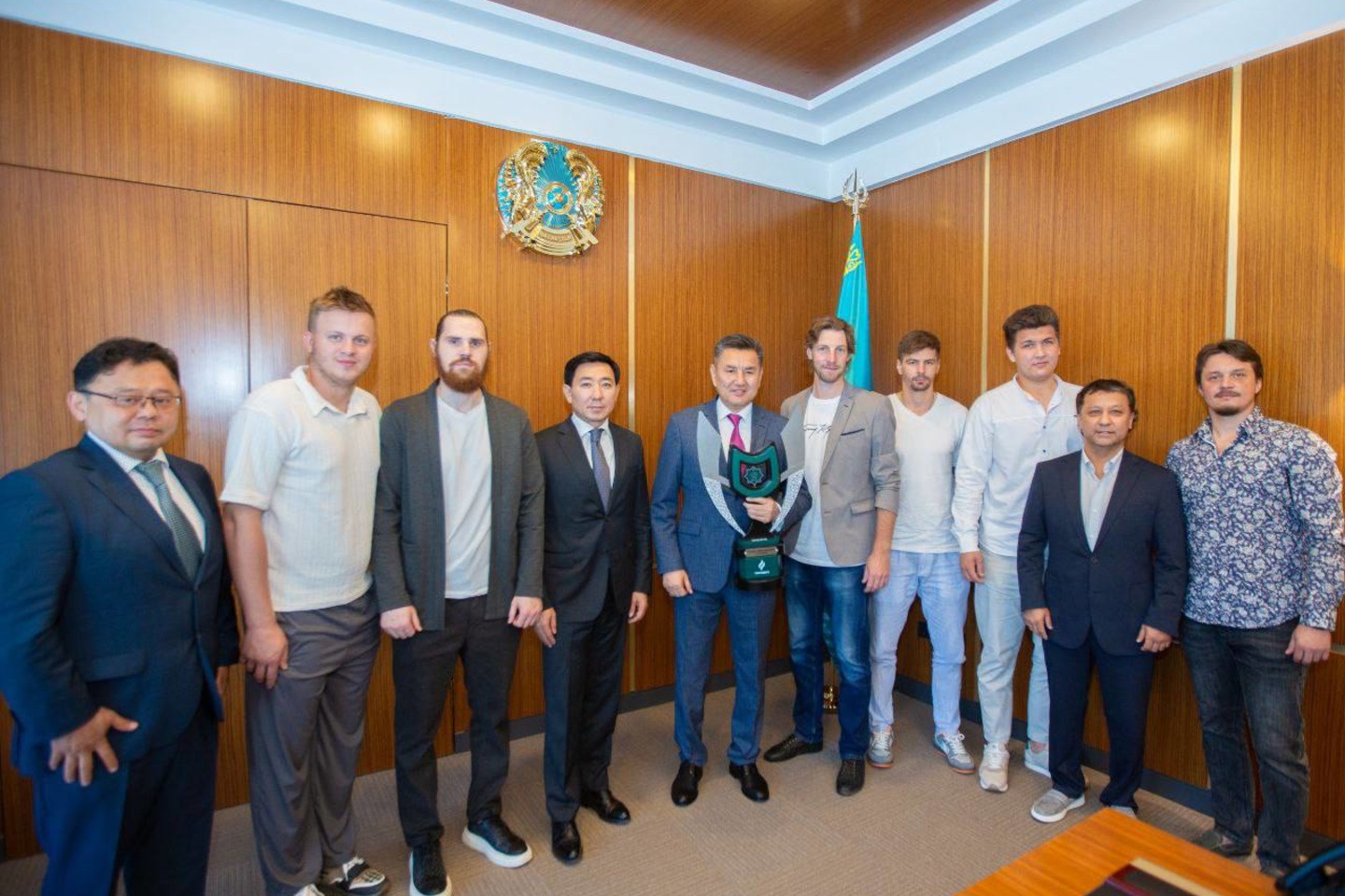 Усть-Каменогорск и ВКО / ШҚО хоккейшілері халықаралық турнирде жеңіске жетті Усть-Каменогорск и ВКО / ШҚО хоккейшілері халықаралық турнирде жеңіске жетті
