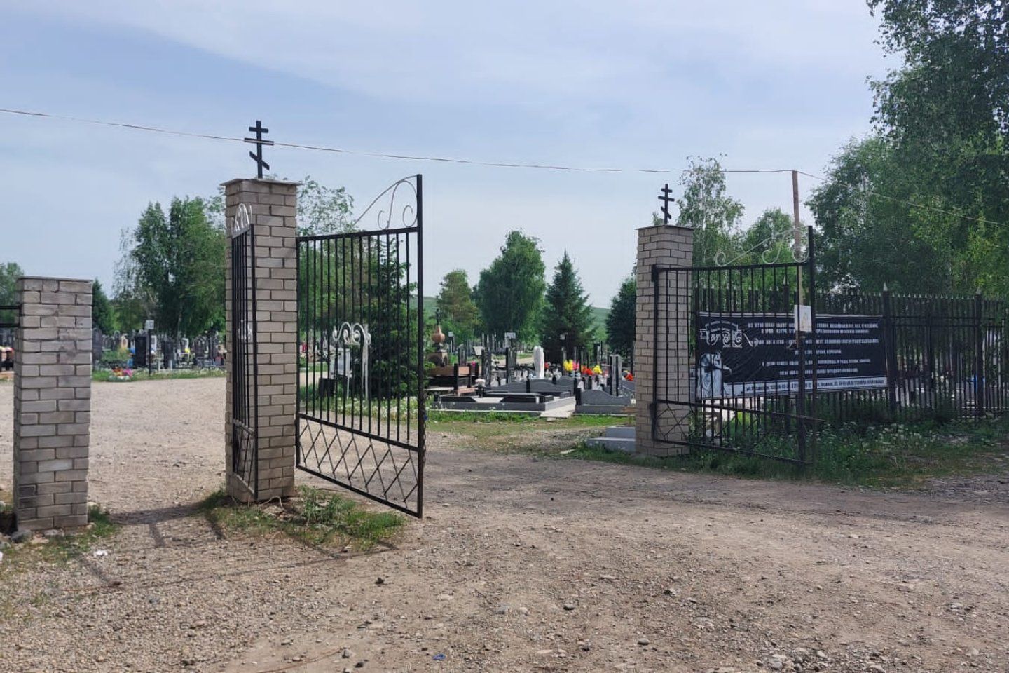 Усть-Каменогорск и ВКО / Усть-Каменогорск / Автобусы до городских кладбищ временно запустят в Усть-Каменогорске