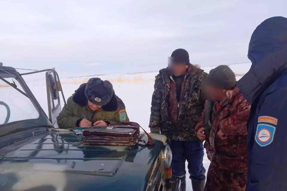 Происшествия в Казахстане и мире / В ВКО орудуют браконьеры-рыболовы Происшествия в Казахстане и мире / В ВКО орудуют браконьеры-рыболовы