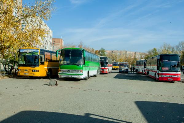 Усть-Каменогорск и ВКО / Глубокое-Өскемен бағытында автобус жүреді Усть-Каменогорск и ВКО / Глубокое-Өскемен бағытында автобус жүреді