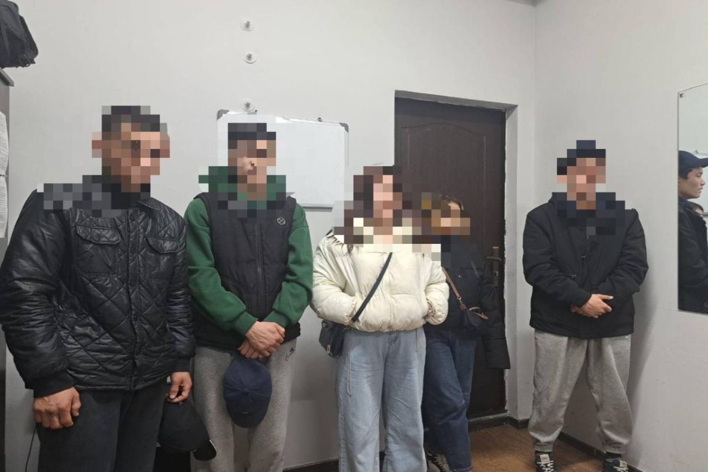 Новости Казахстана / В Алматы задержаны 26 грабителей, использовавших девушек-приманок Новости Казахстана / В Алматы задержаны 26 грабителей, использовавших девушек-приманок