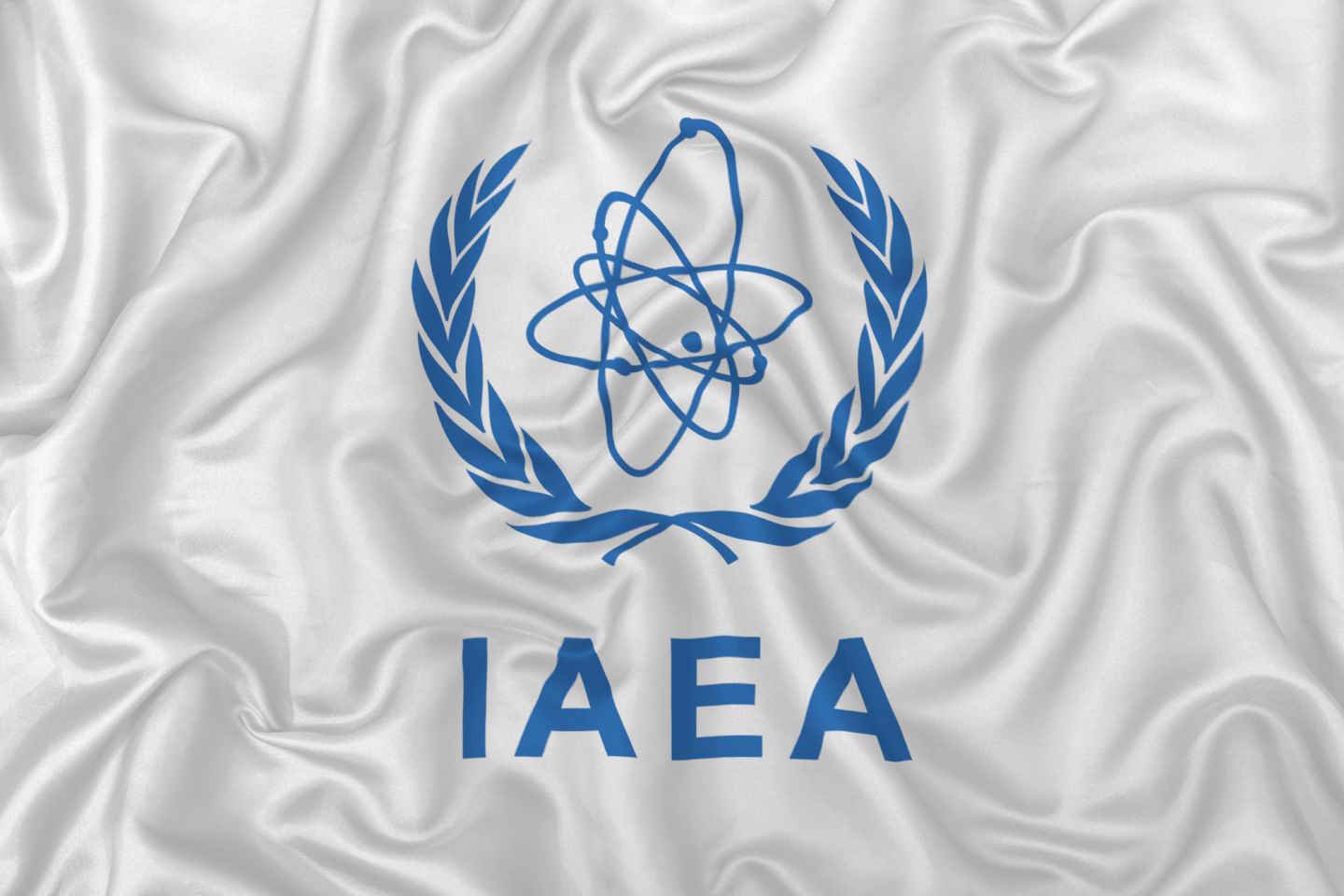 Новости мира / Мировые конфликты / МАГАТЭ призывает остановить обстрелы Запорожской АЭС