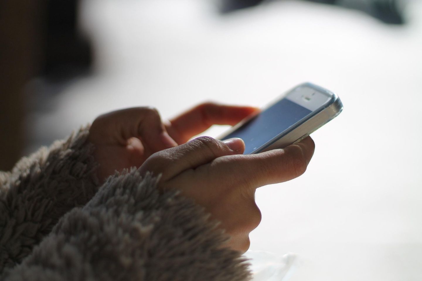 Новости мира / Иранцев призвали удалить WhatsApp, обвинив мессенджер в шпионаже Новости мира / Иранцев призвали удалить WhatsApp, обвинив мессенджер в шпионаже