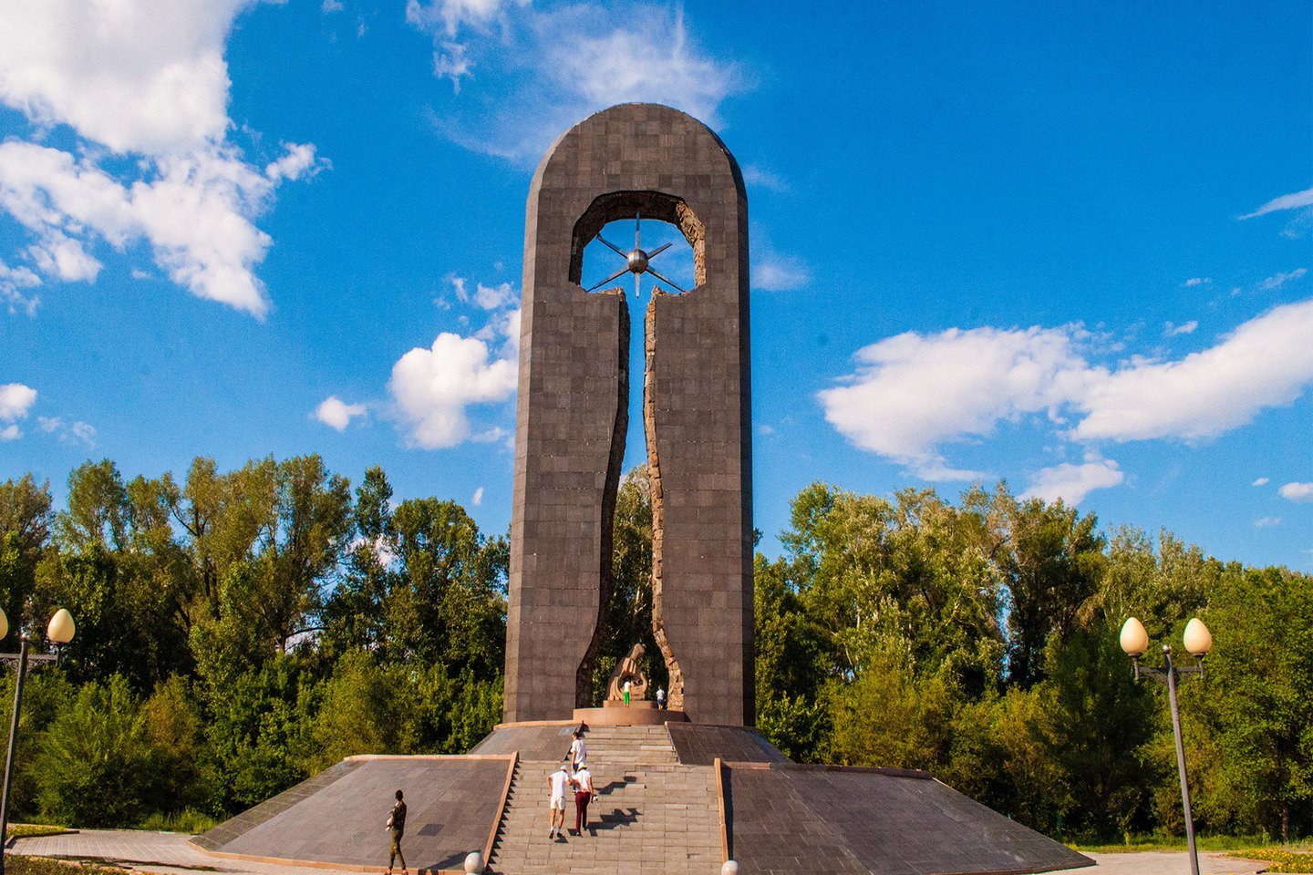 Усть-Каменогорск и ВКО / Семей ядролық полигоны туралы жаңа заң қабылдануын сұрайды Усть-Каменогорск и ВКО / Семей ядролық полигоны туралы жаңа заң қабылдануын сұрайды